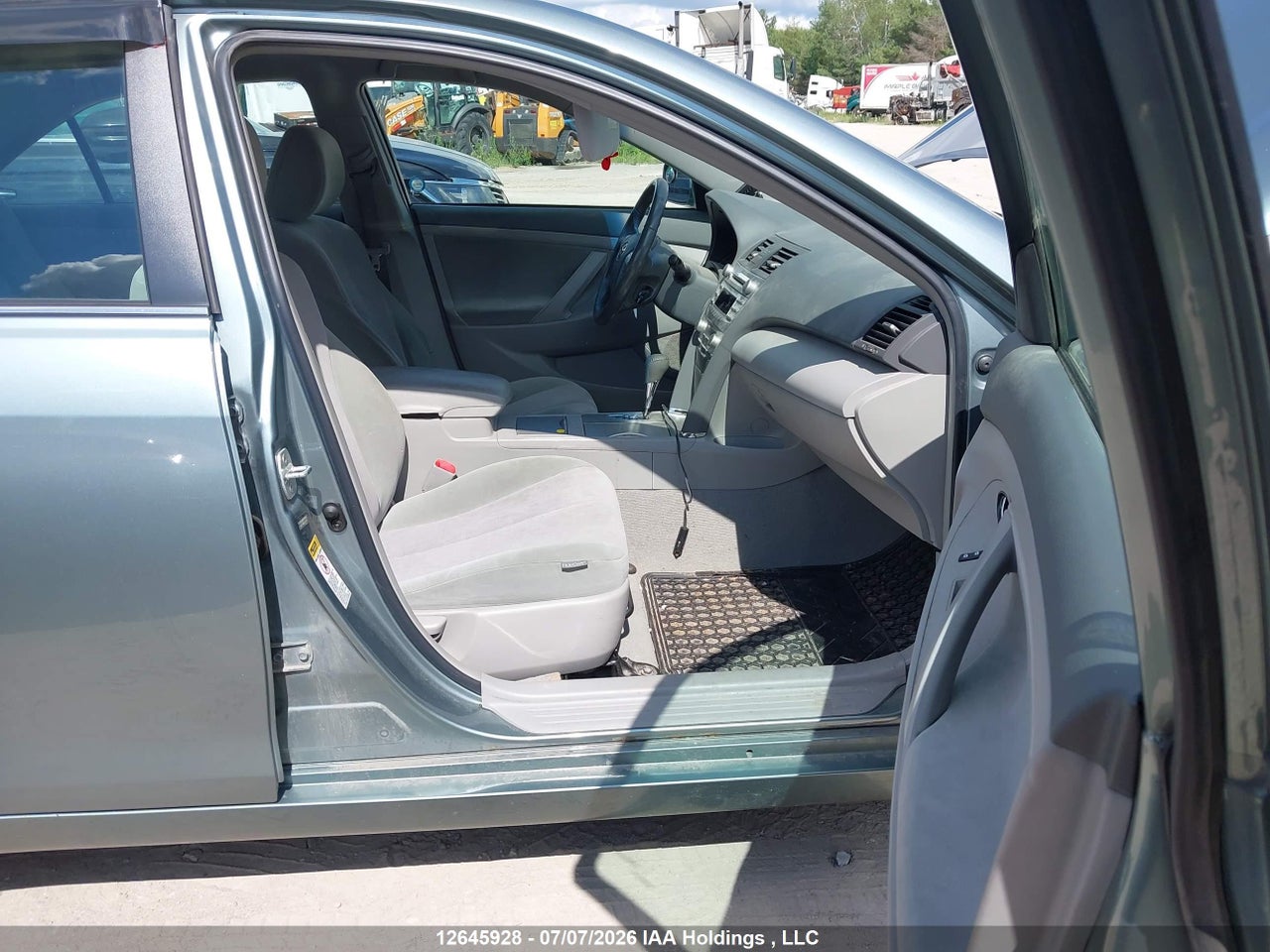 2011 TOYOTA CAMRY HYBRID thumbnail 6
