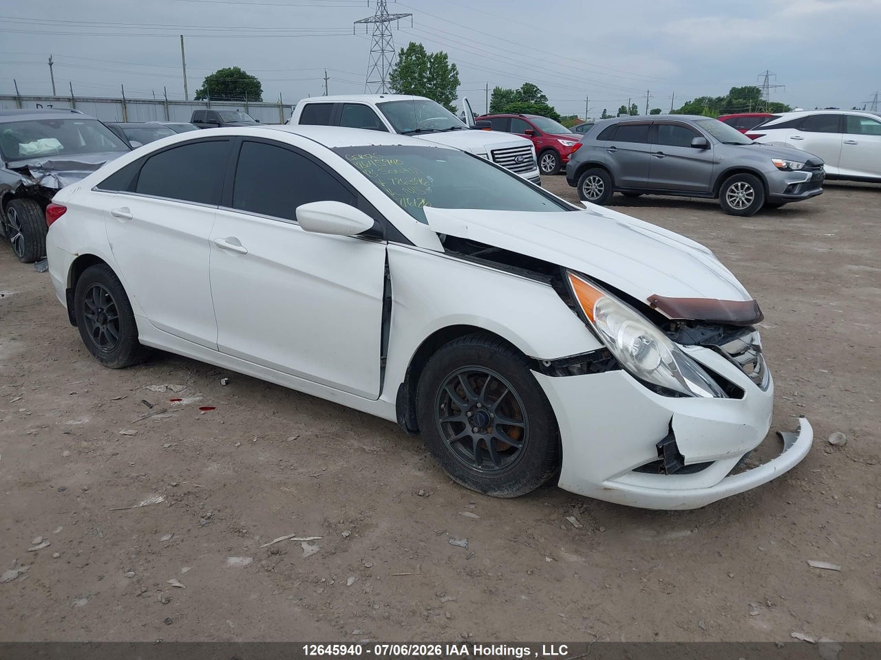 2013 HYUNDAI SONATA GLS thumbnail 2