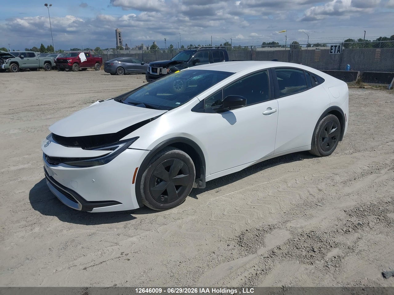 2026 TOYOTA PRIUS SE/XSE/XSE PREMIUM/NIGHT SHADE thumbnail 3