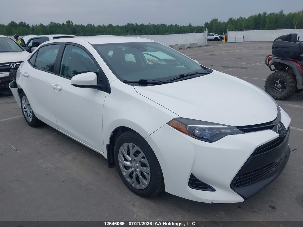 2017 TOYOTA COROLLA LE thumbnail 2