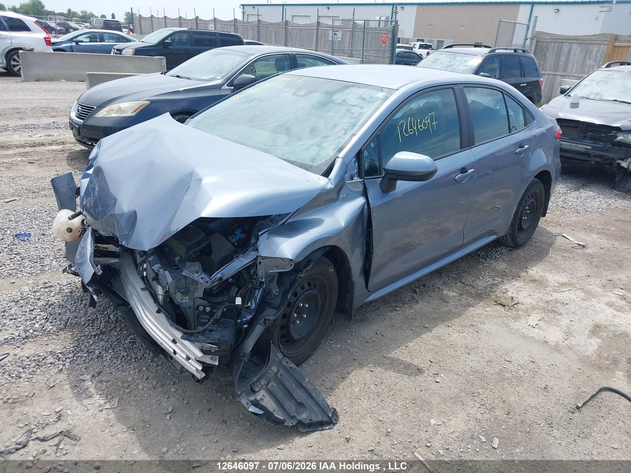 2022 TOYOTA COROLLA thumbnail 3