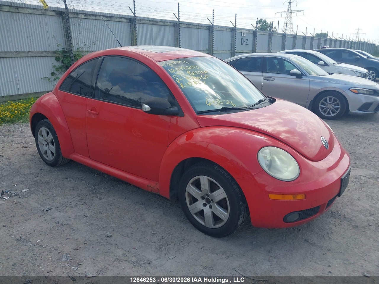 2007 VOLKSWAGEN NEW BEETLE 2.5L LUXURY thumbnail 2