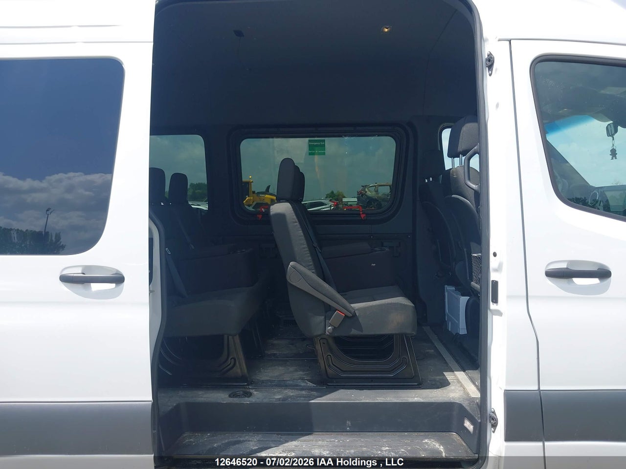 2025 MERCEDES BENZ SPRINTER 2500 thumbnail 9