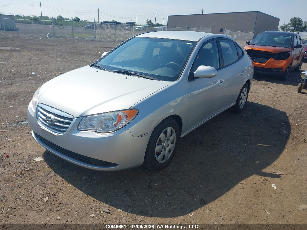 2010 HYUNDAI ELANTRA thumbnail 3