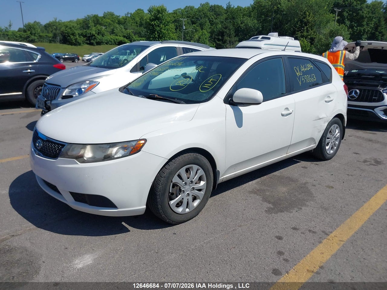 2012 KIA FORTE5 2.0L LX thumbnail 3