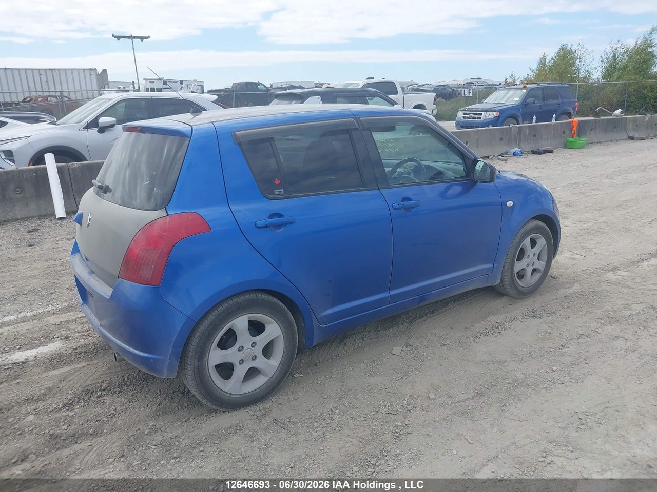 ZC21S108412 · 2005 SUZUKI SWIFT · 4/12