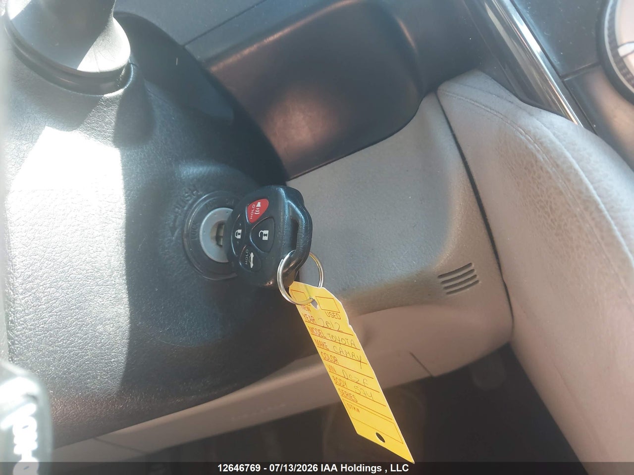 2012 TOYOTA CAMRY LE thumbnail 12