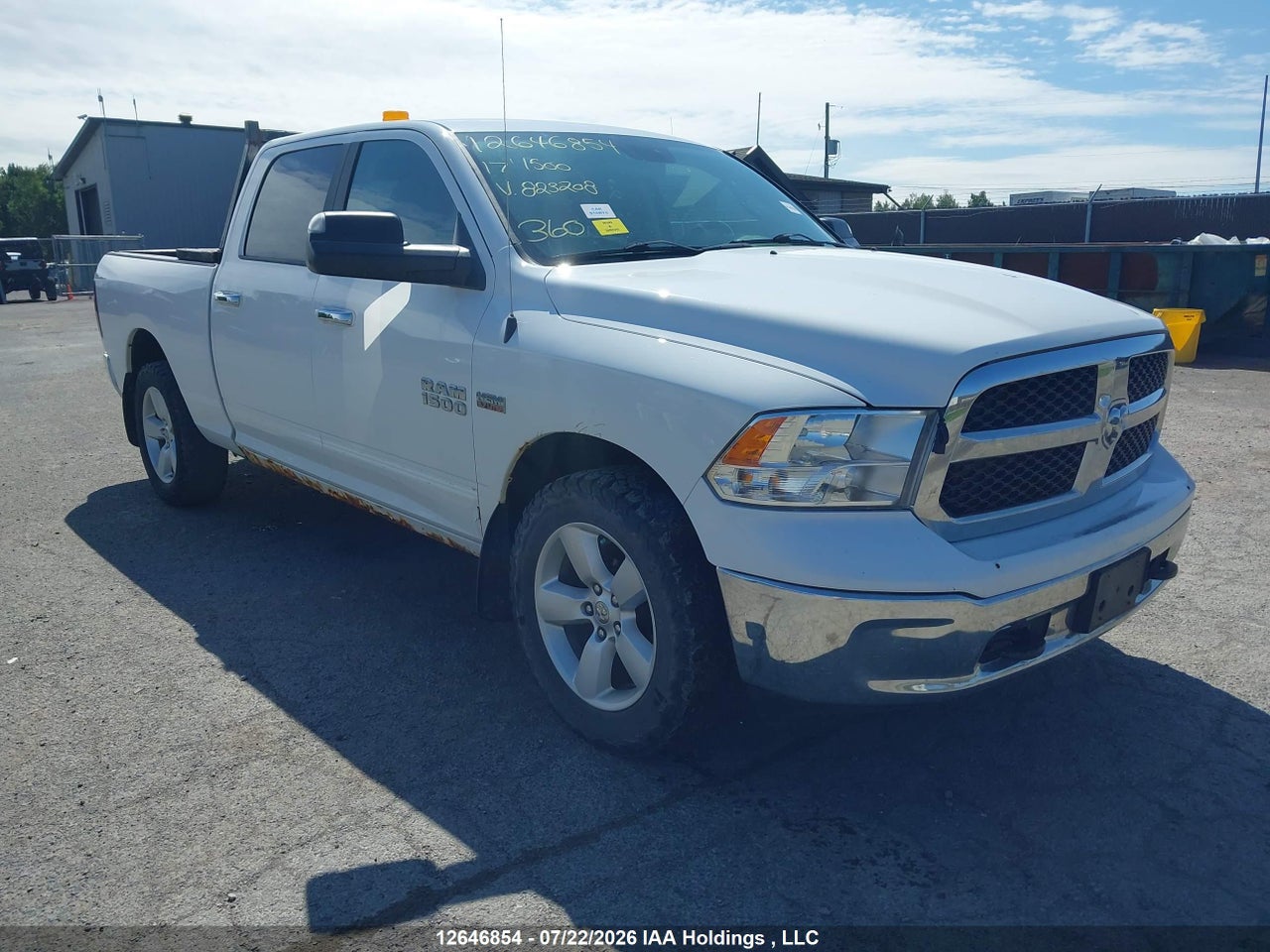 2017 RAM 1500 SLT thumbnail 2