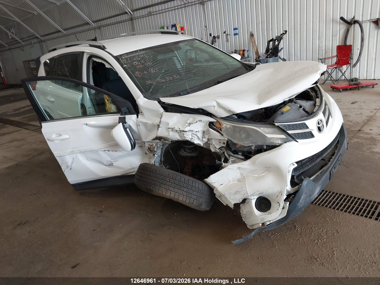 2014 TOYOTA RAV4 LE thumbnail 2
