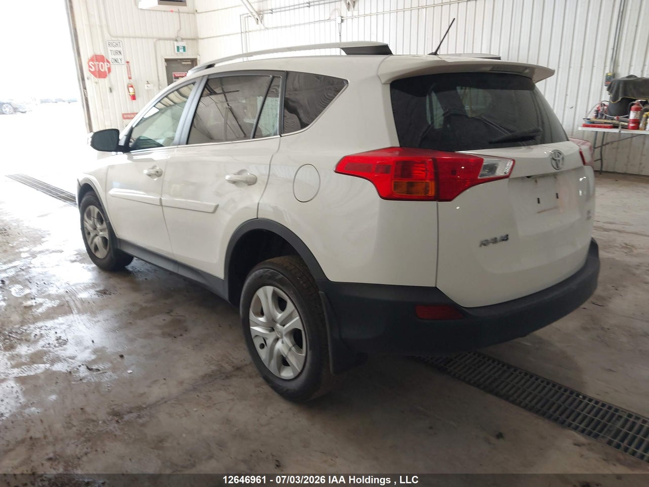 2014 TOYOTA RAV4 LE thumbnail 4
