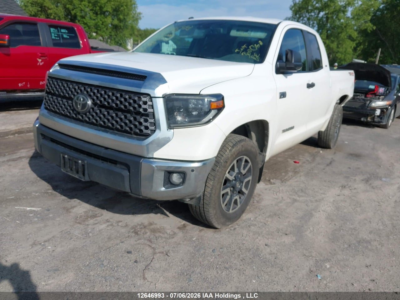 2019 TOYOTA TUNDRA SR5 PLUS 5.7L V8 thumbnail 3