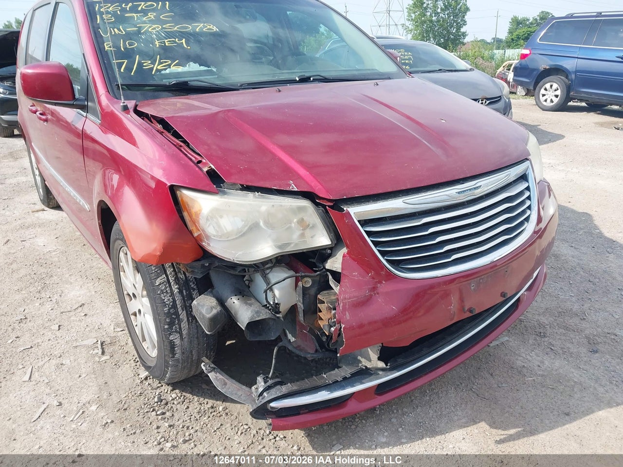 2013 CHRYSLER TOWN & COUNTRY TOURING thumbnail 7