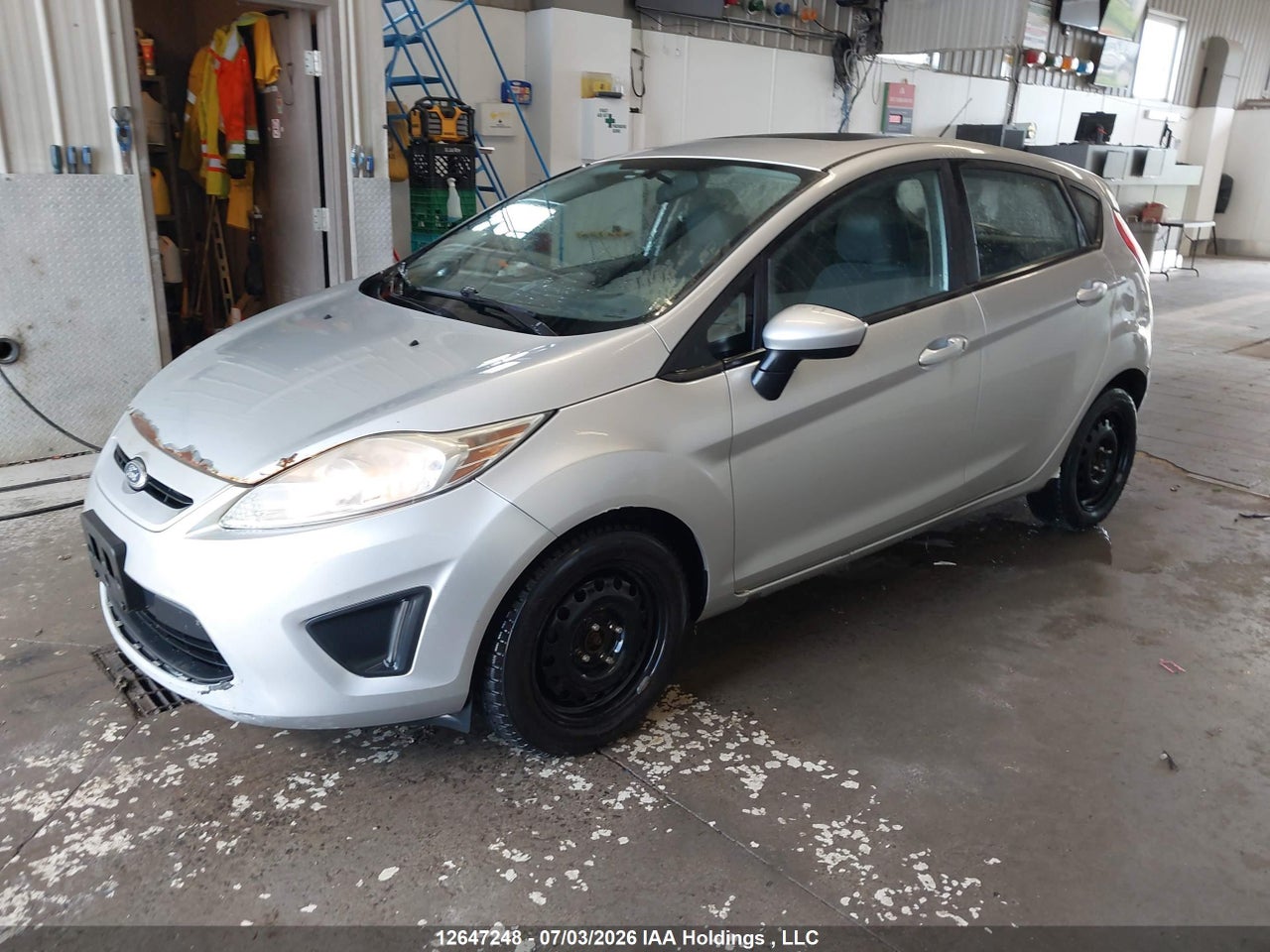 2013 FORD FIESTA SE thumbnail 3