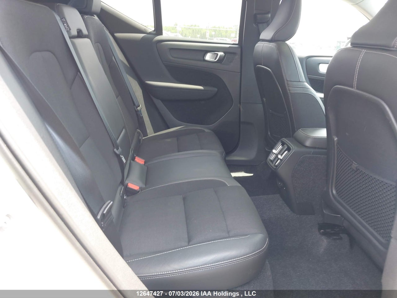 2020 VOLVO XC40 T5 MOMENTUM thumbnail 9