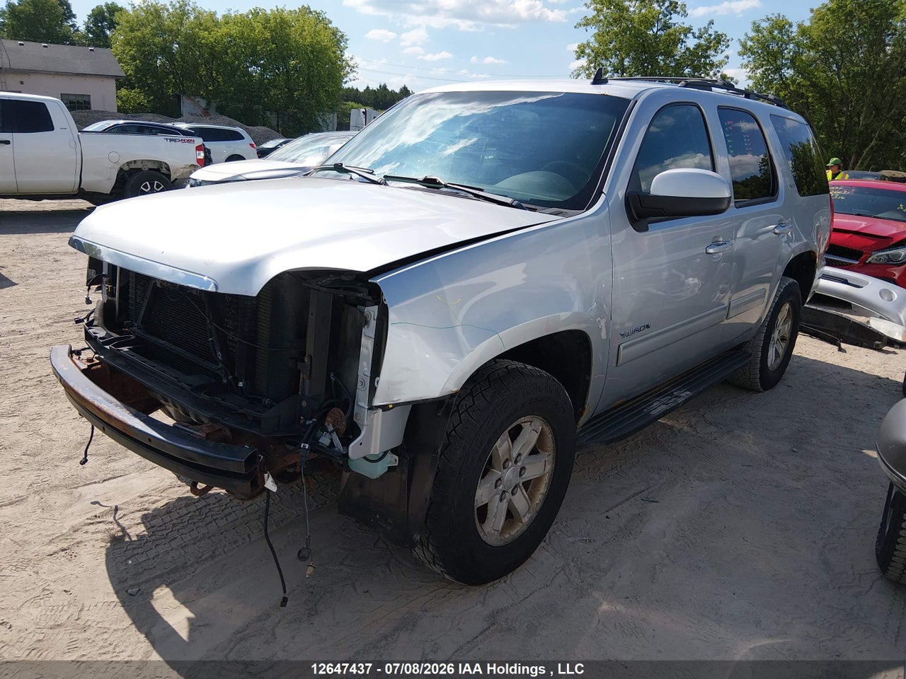 2012 GMC YUKON SLT thumbnail 3