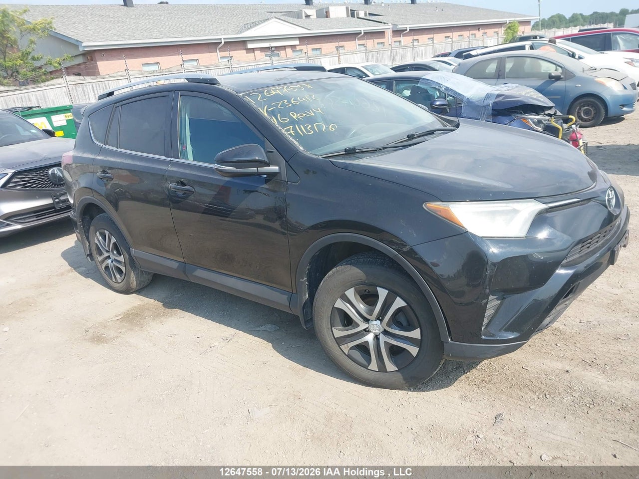 2016 TOYOTA RAV4 LE thumbnail 2