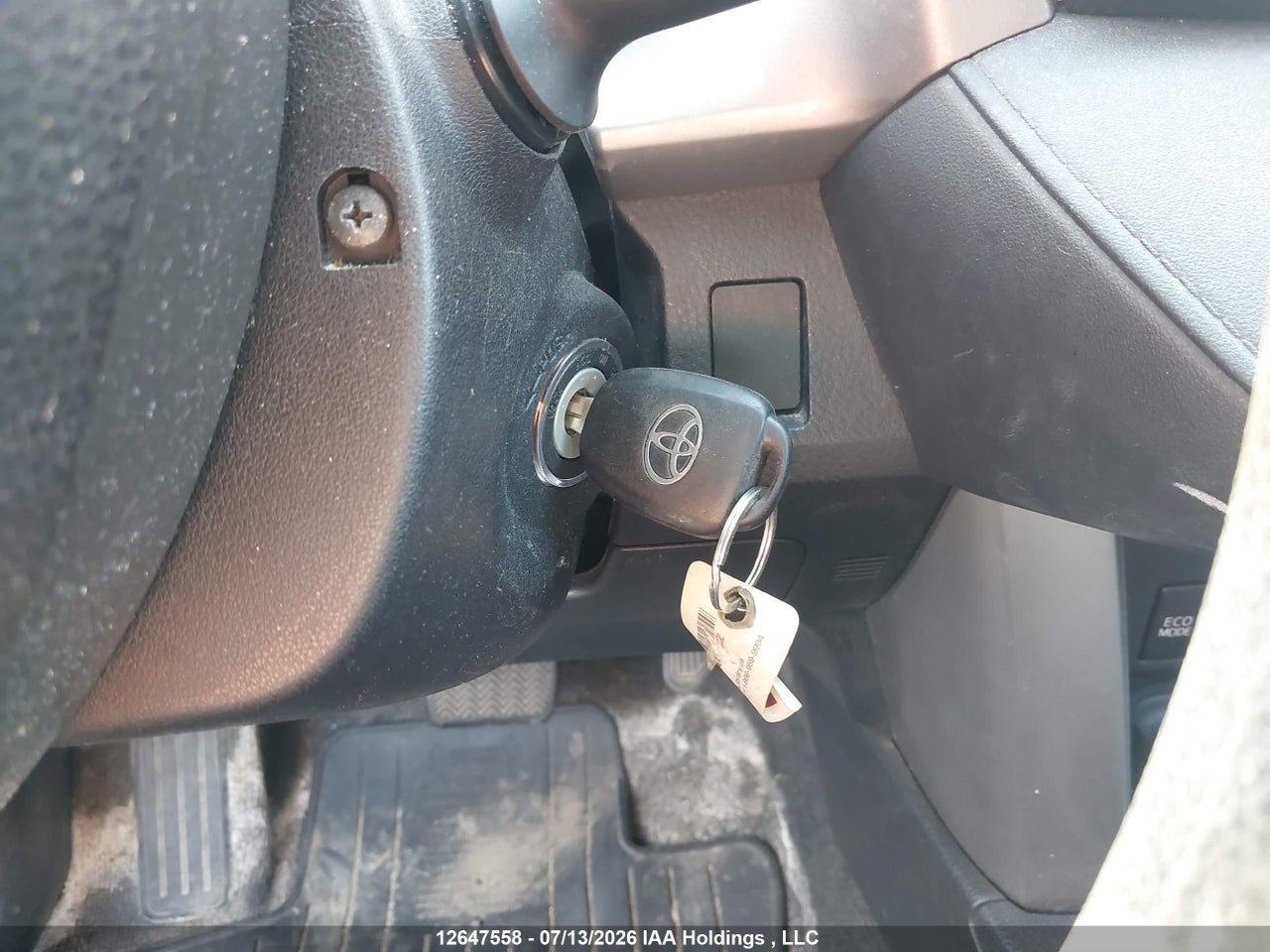 2016 TOYOTA RAV4 LE thumbnail 12