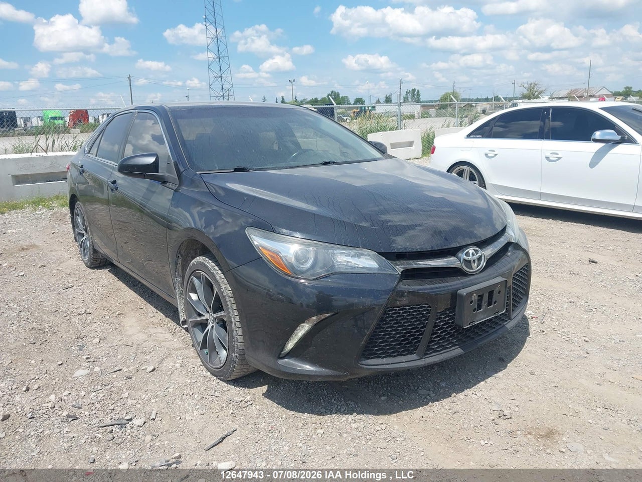 2016 TOYOTA CAMRY XSE thumbnail 2