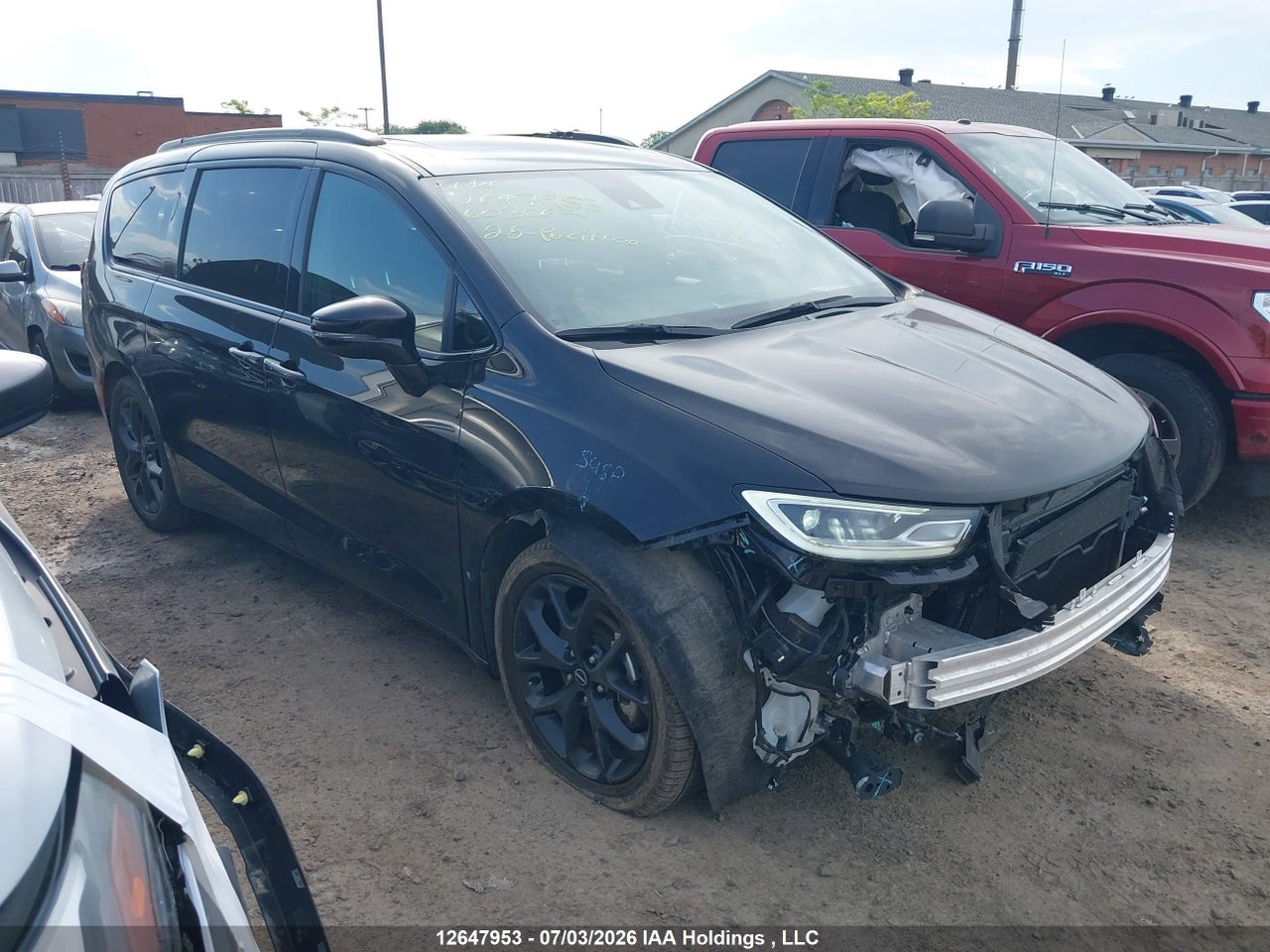2025 CHRYSLER PACIFICA LIMITED thumbnail 2