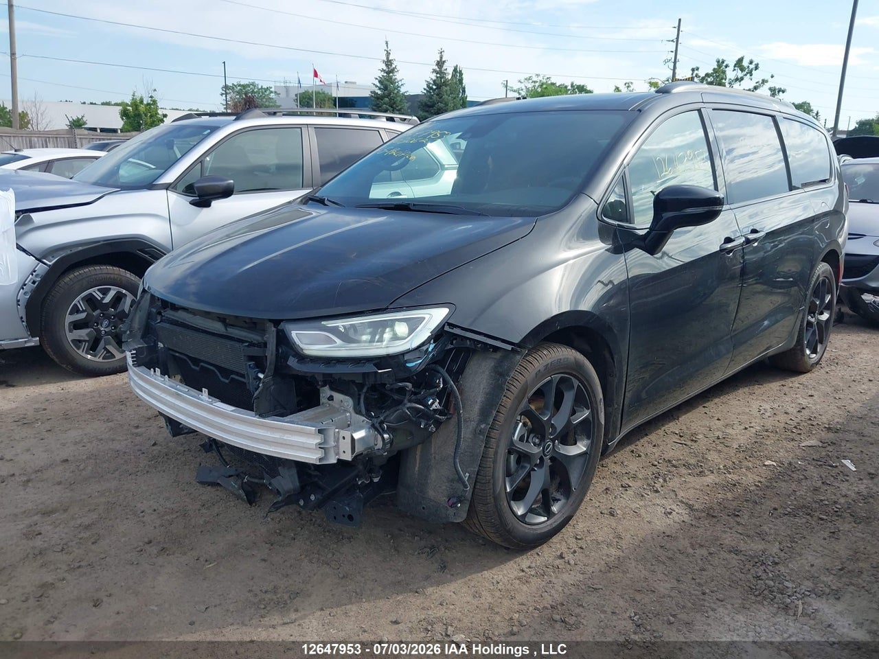 2025 CHRYSLER PACIFICA LIMITED thumbnail 3