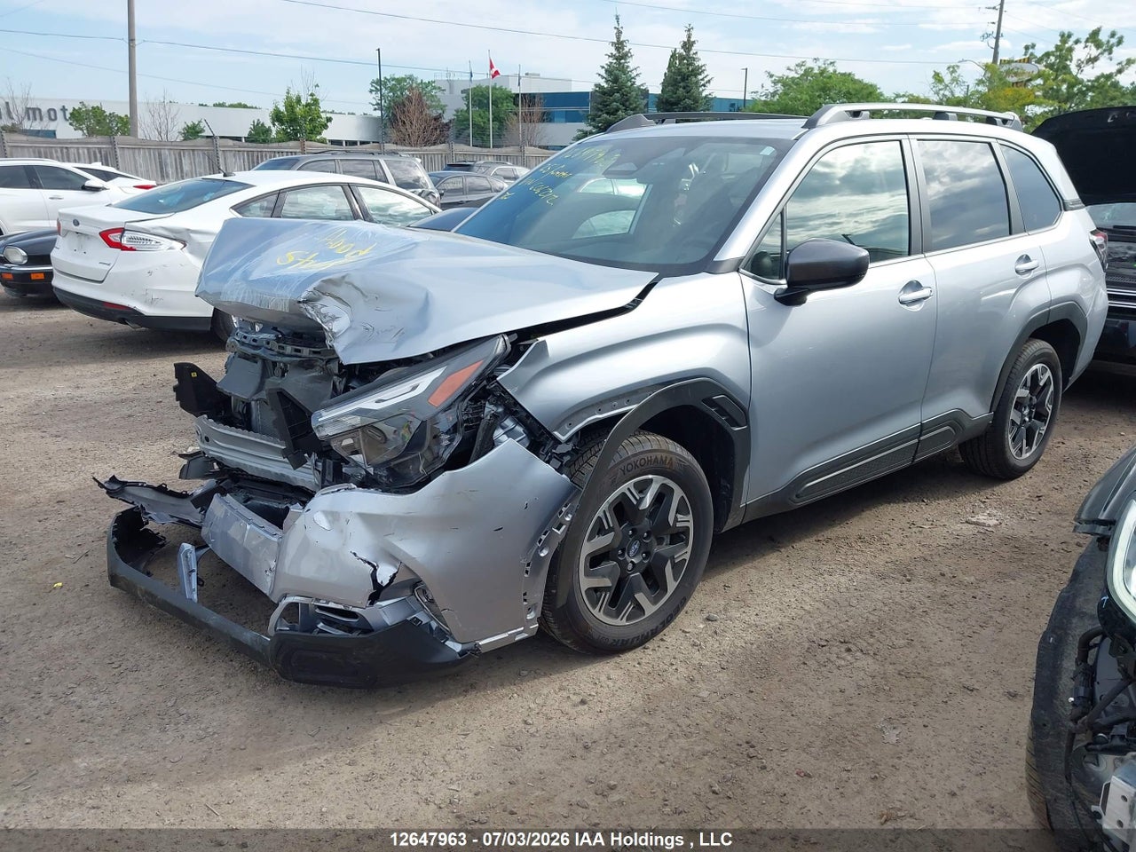 2025 SUBARU FORESTER thumbnail 3