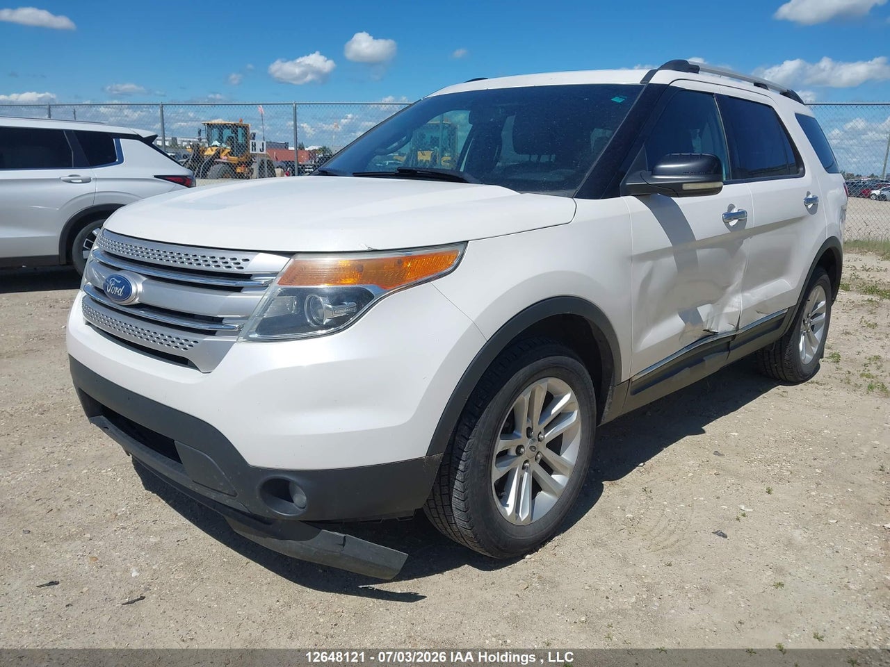 2011 FORD EXPLORER XLT thumbnail 3