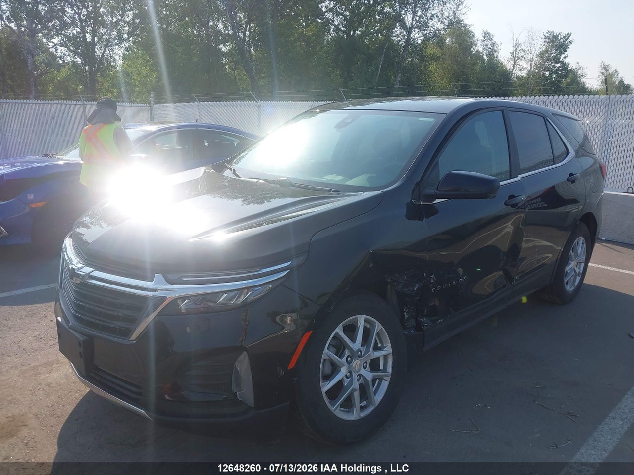 2023 CHEVROLET EQUINOX thumbnail 3