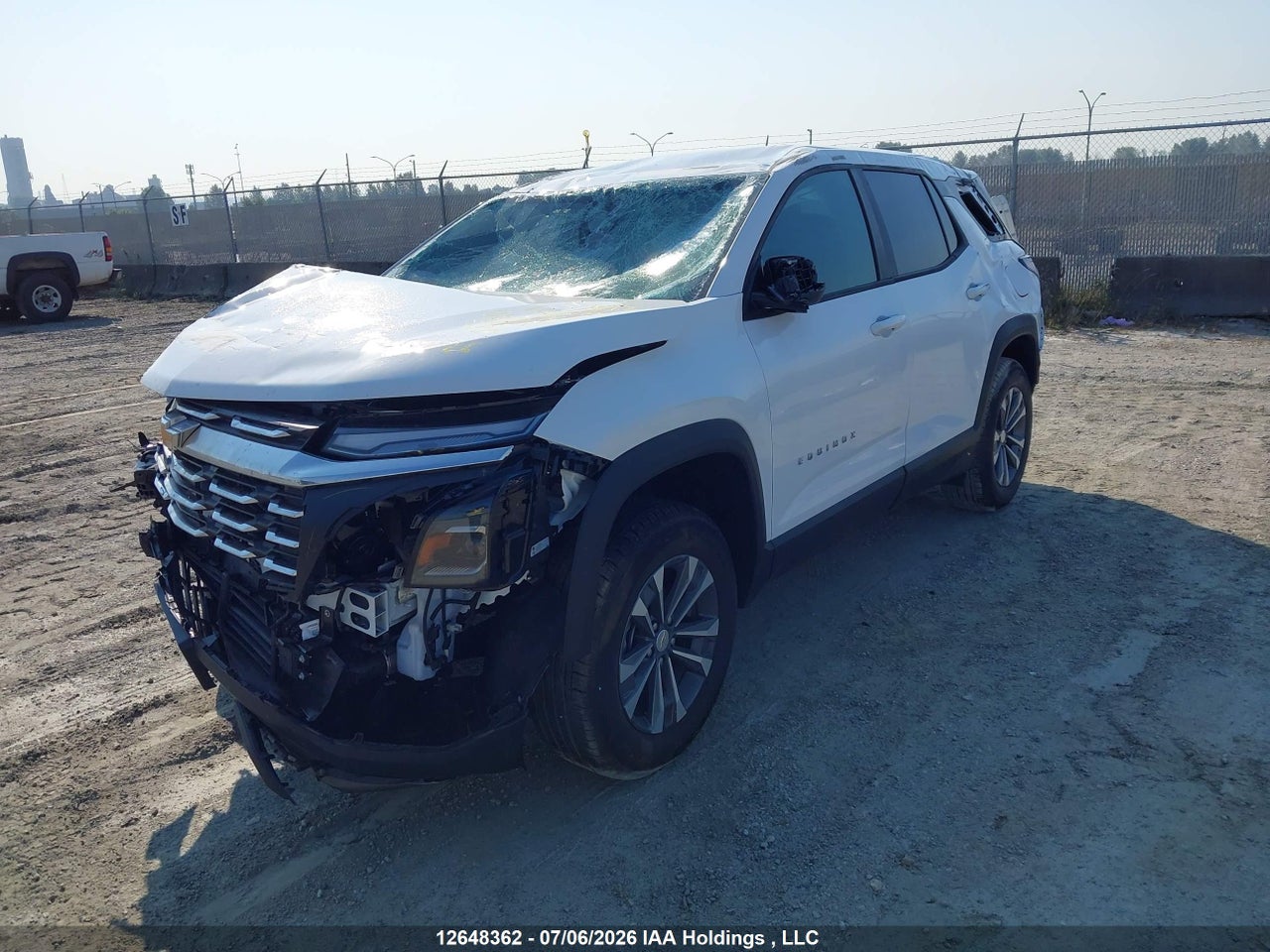 2026 CHEVROLET EQUINOX LT thumbnail 3