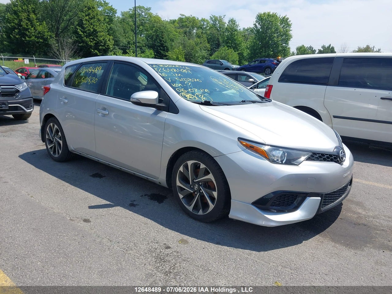 2016 SCION IM thumbnail 2