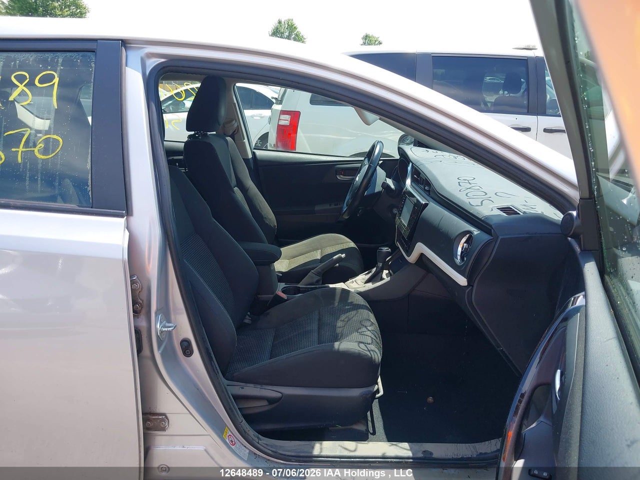 2016 SCION IM thumbnail 6