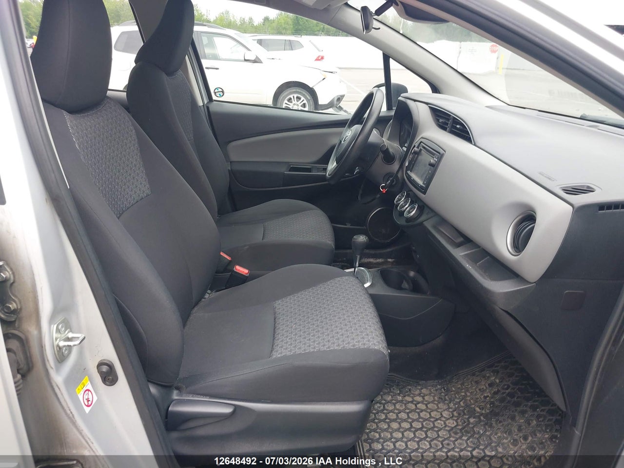2017 TOYOTA YARIS L/LE/SE thumbnail 6