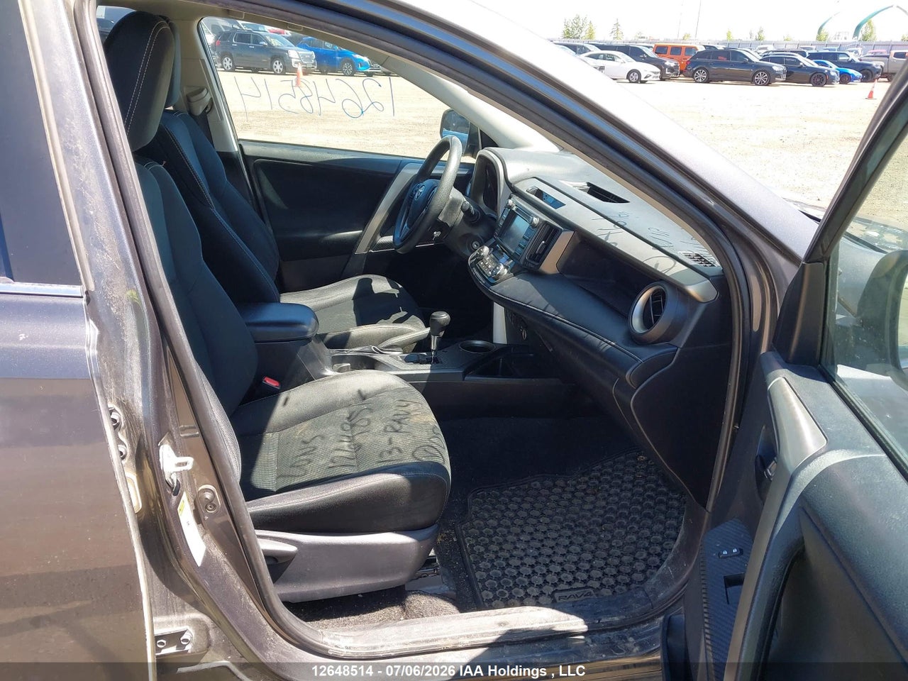 2013 TOYOTA RAV4 XLE thumbnail 6