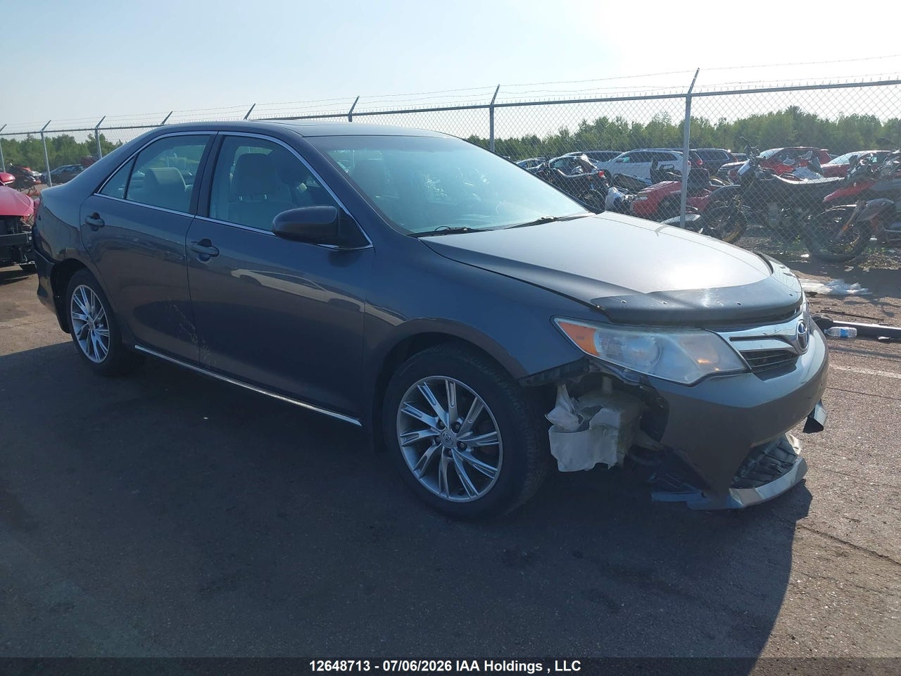 2014 TOYOTA CAMRY LE thumbnail 2