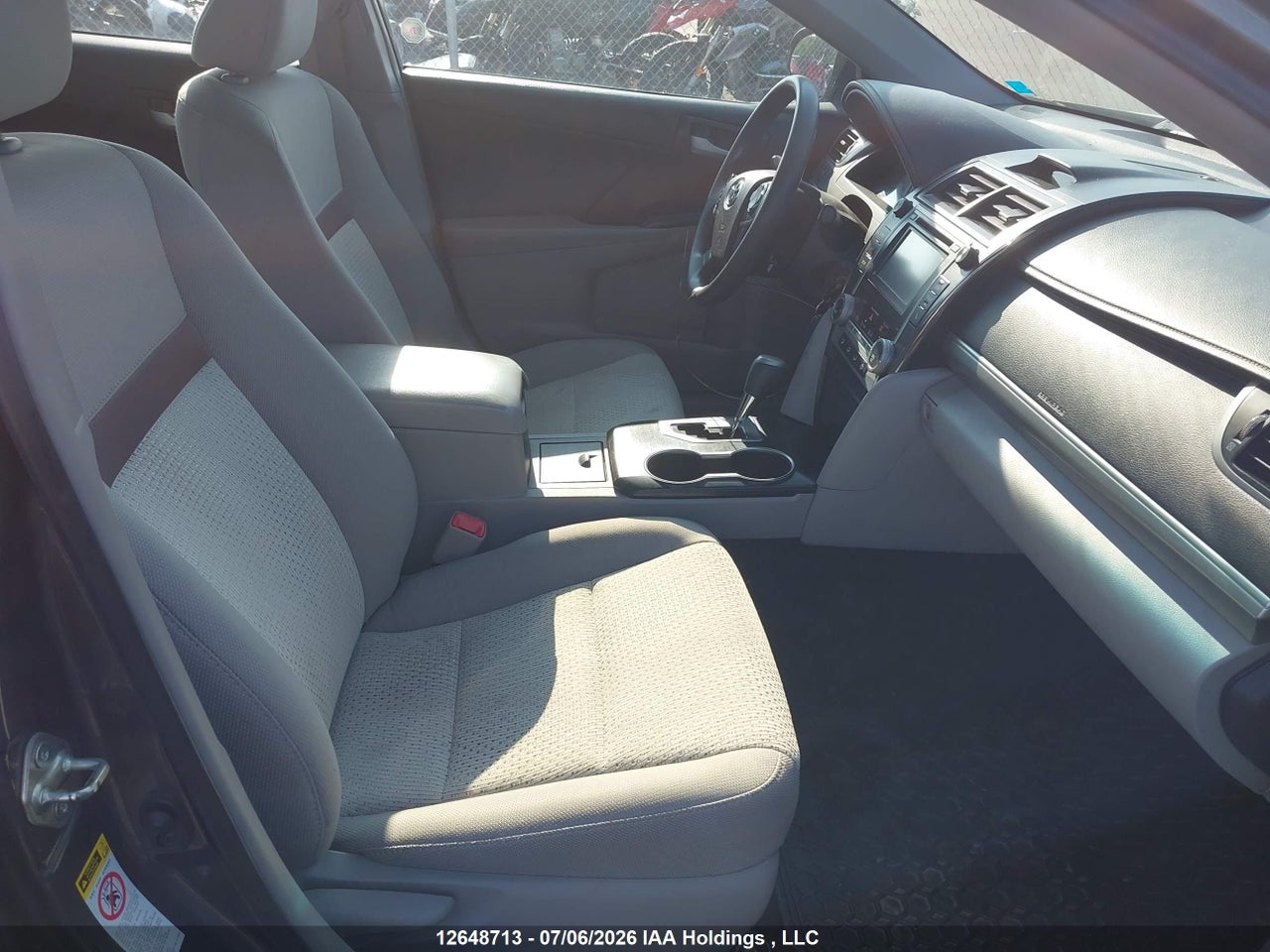2014 TOYOTA CAMRY LE thumbnail 6