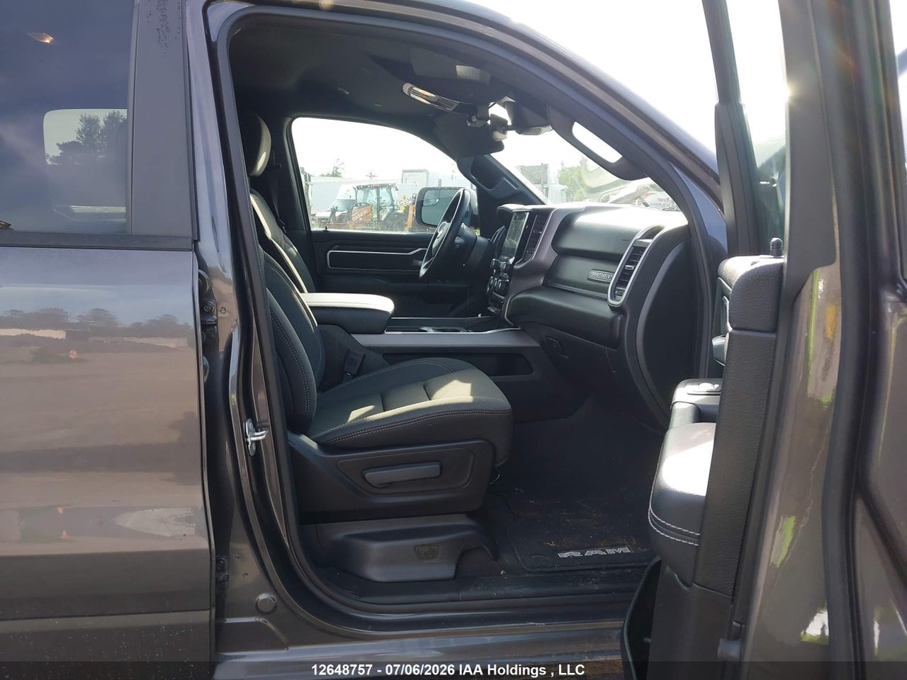 2023 RAM 1500 BIG HORN thumbnail 6