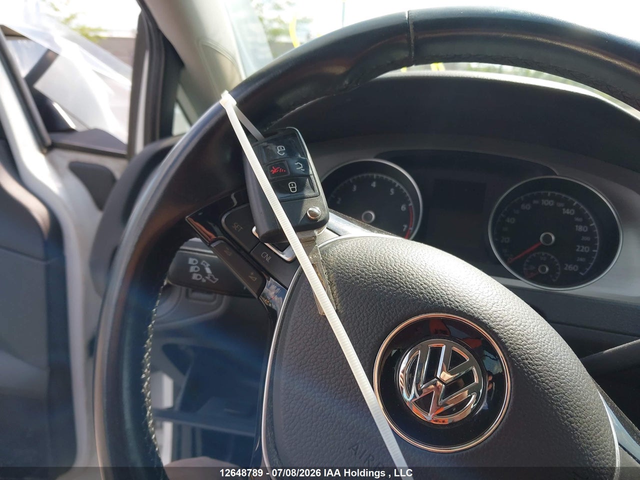 2016 VOLKSWAGEN GOLF S thumbnail 12