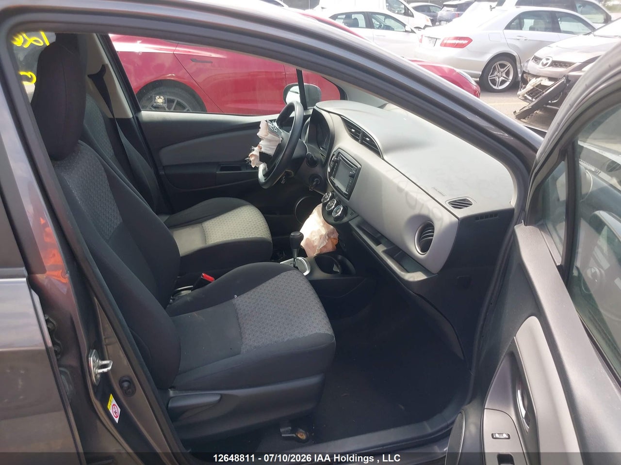 2015 TOYOTA YARIS LE thumbnail 6
