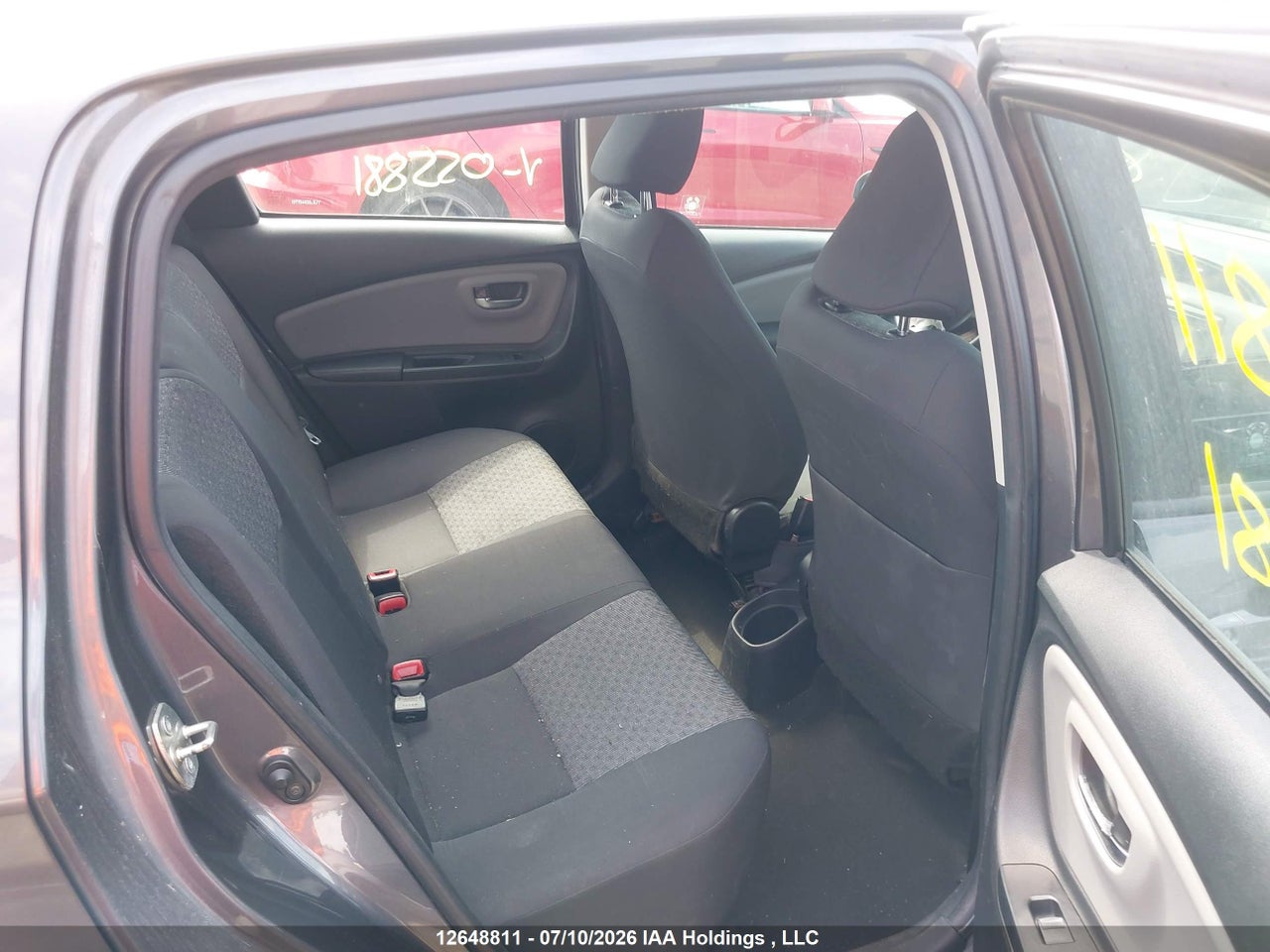 2015 TOYOTA YARIS LE thumbnail 9