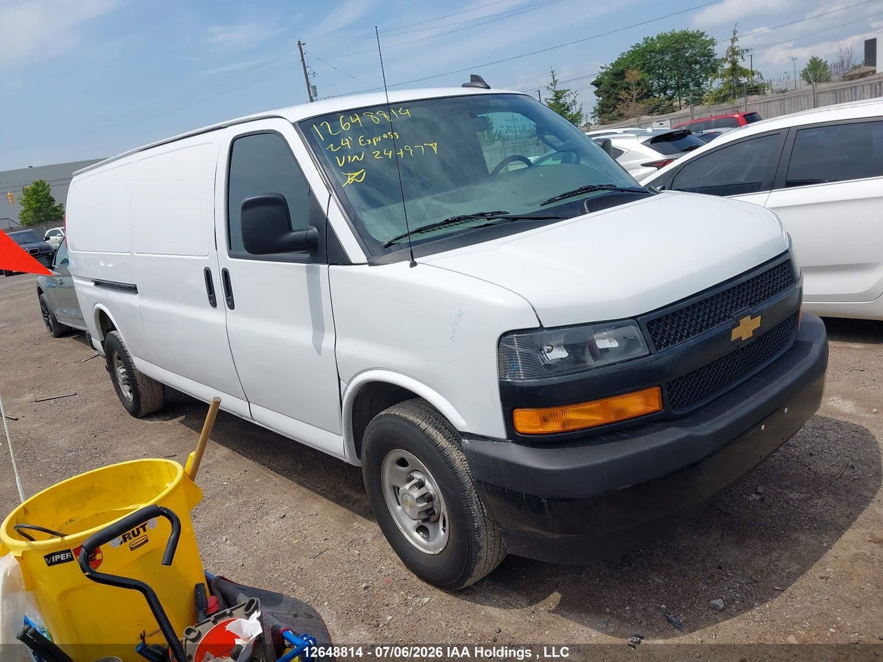 2024 CHEVROLET EXPRESS G2500 thumbnail 2