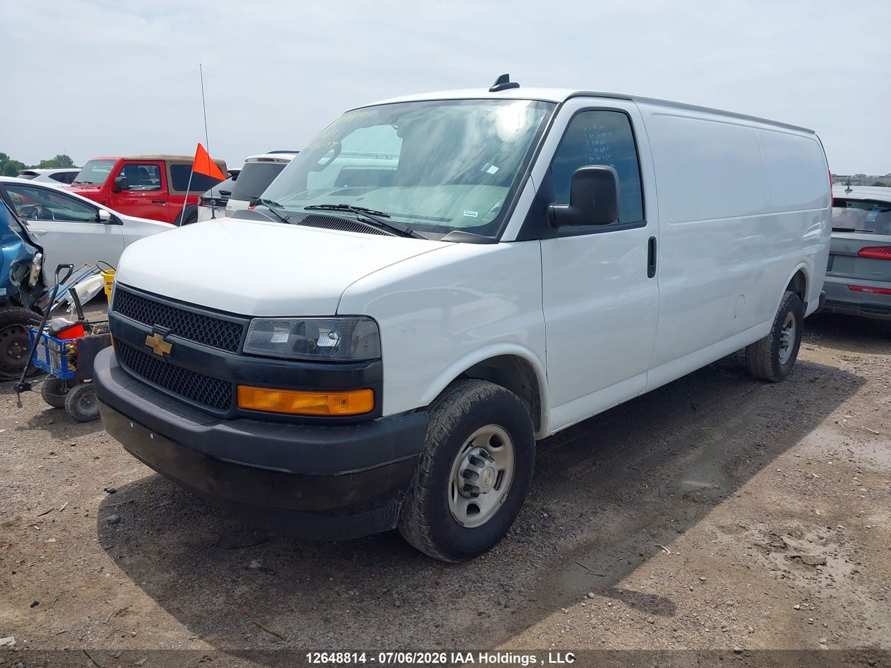 2024 CHEVROLET EXPRESS G2500 thumbnail 3