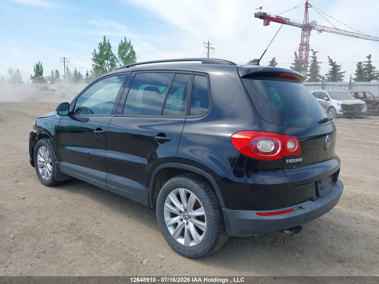 2010 VOLKSWAGEN TIGUAN SE/SEL thumbnail 4