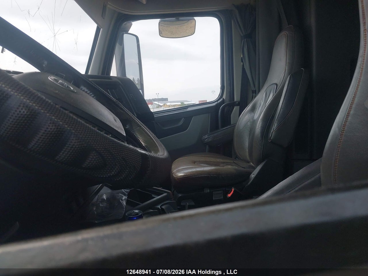 2019 VOLVO VNL thumbnail 6