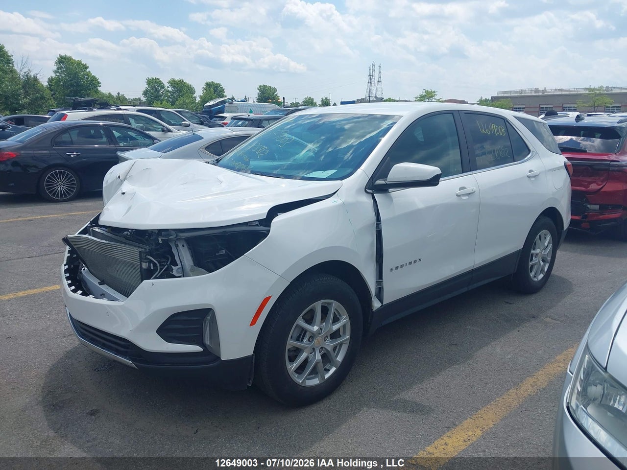2024 CHEVROLET EQUINOX LT thumbnail 3