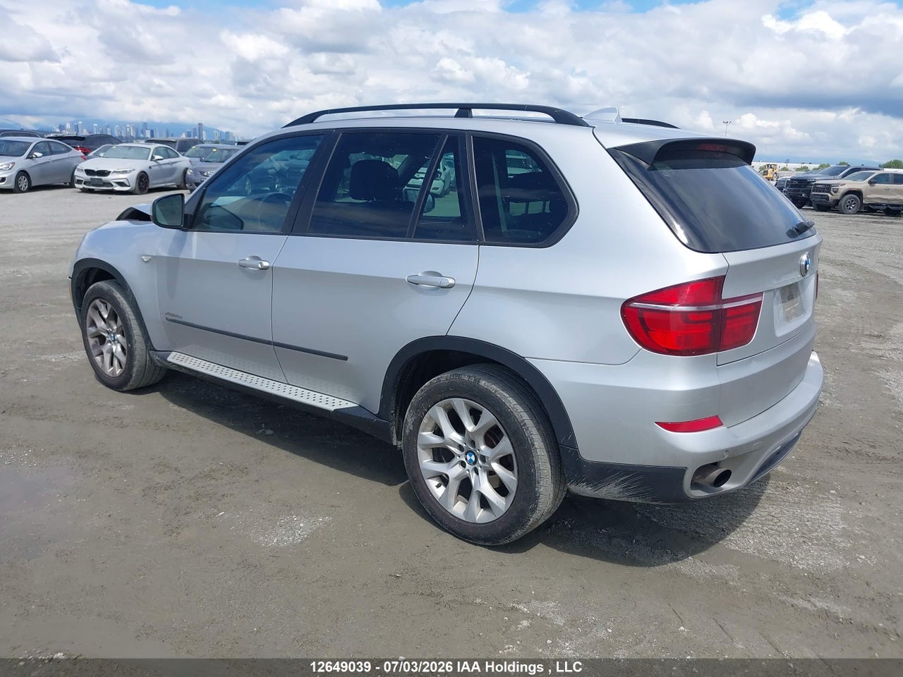 2013 BMW X5 XDRIVE35D thumbnail 4