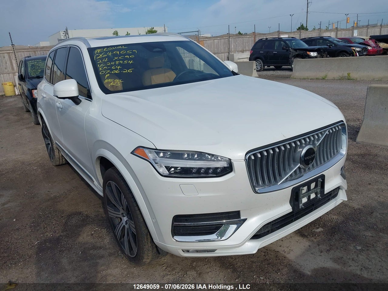 2024 VOLVO XC90 ULTIMATE thumbnail 2
