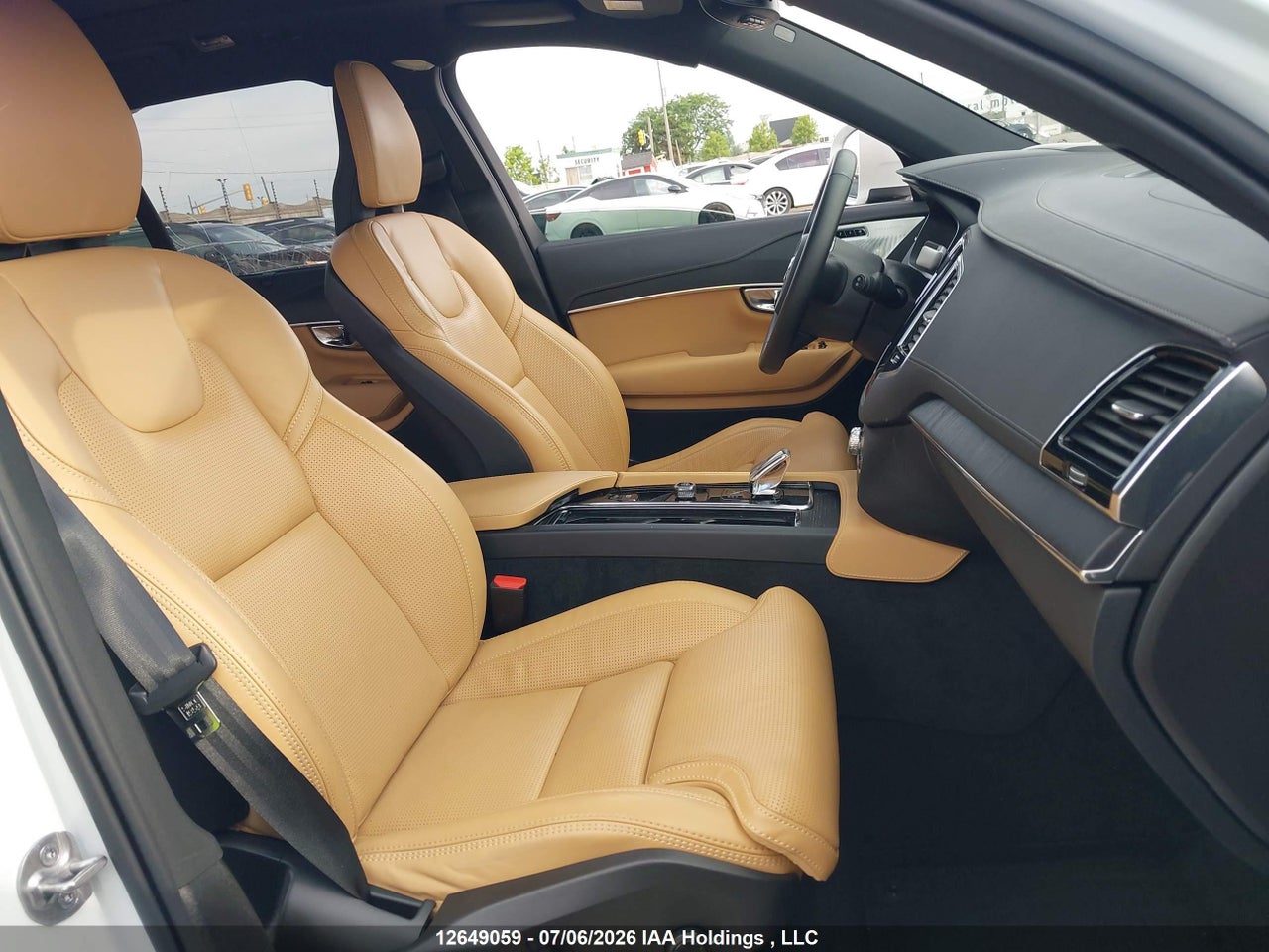 2024 VOLVO XC90 ULTIMATE thumbnail 6
