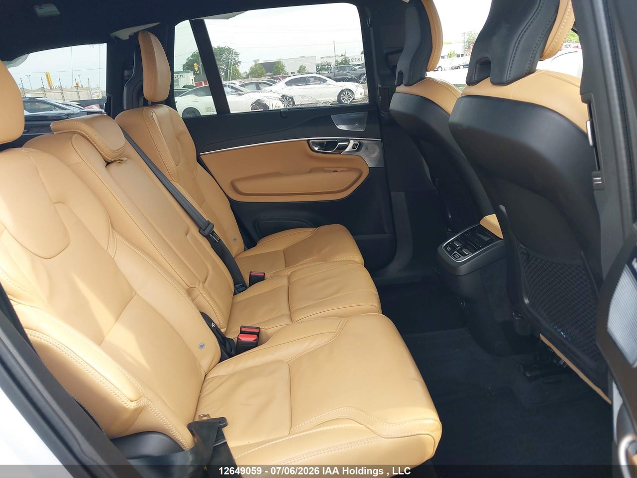 2024 VOLVO XC90 ULTIMATE thumbnail 9