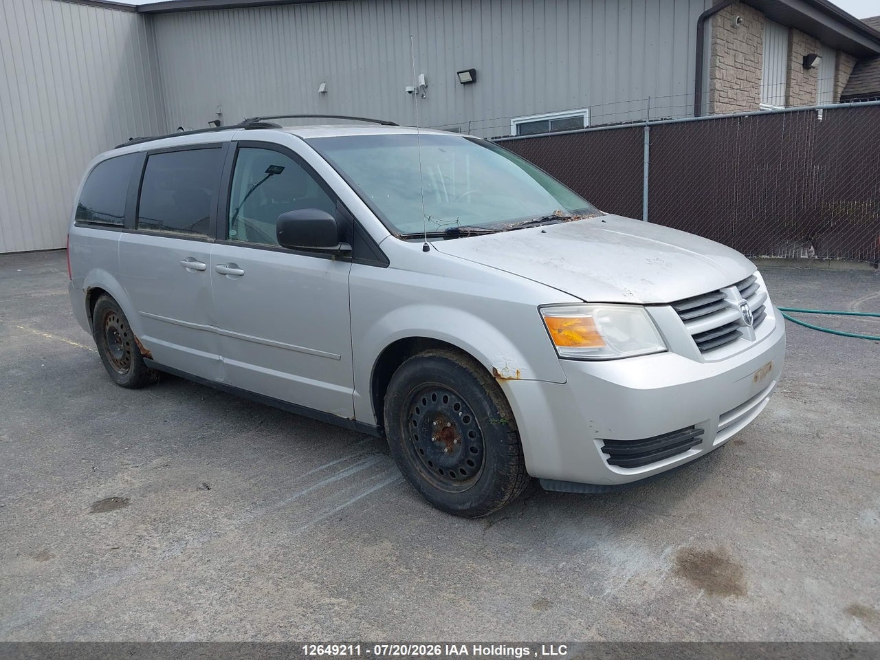 2010 DODGE CARAVAN thumbnail 2