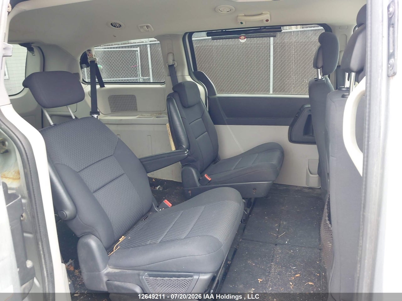 2010 DODGE CARAVAN thumbnail 9