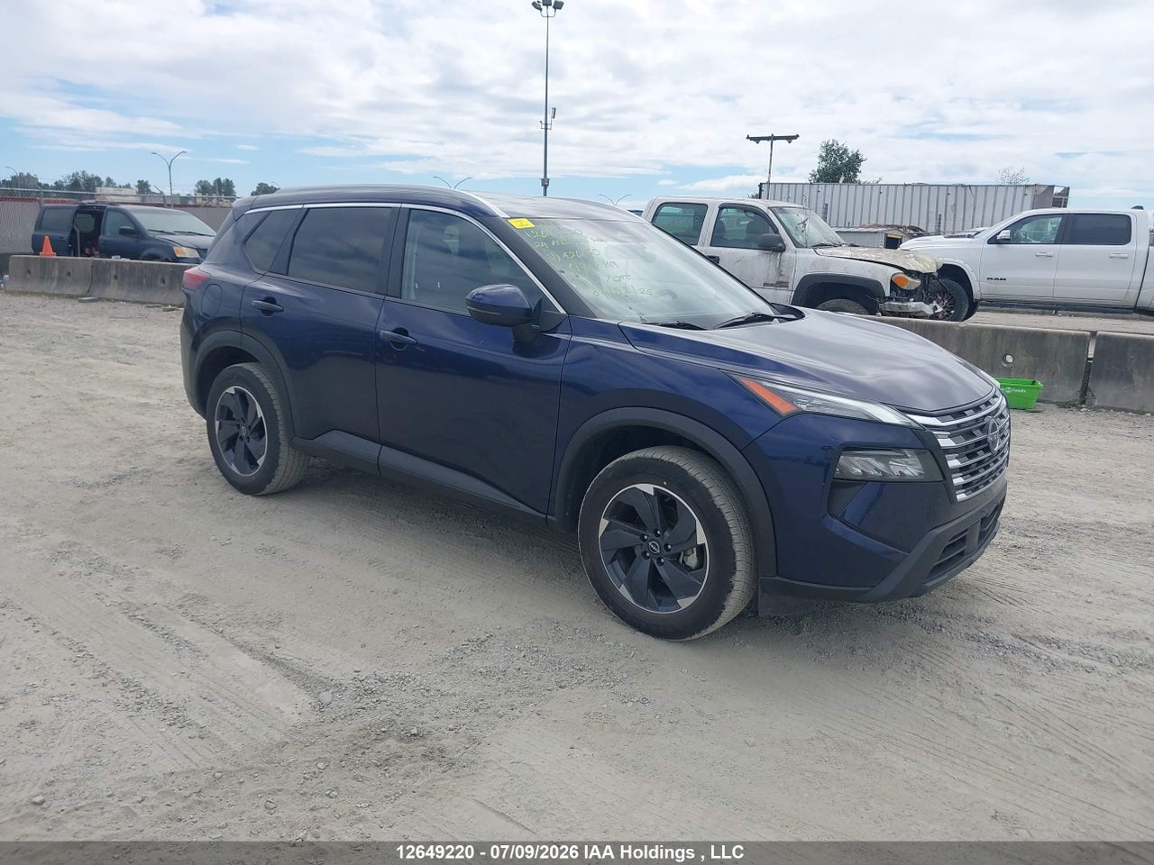 2024 NISSAN ROGUE SV thumbnail 2